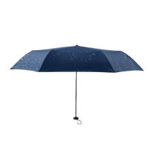將圖片載入圖庫檢視器 boy 四折短版晴雨傘 - 深藍壓花 【短但不小】
