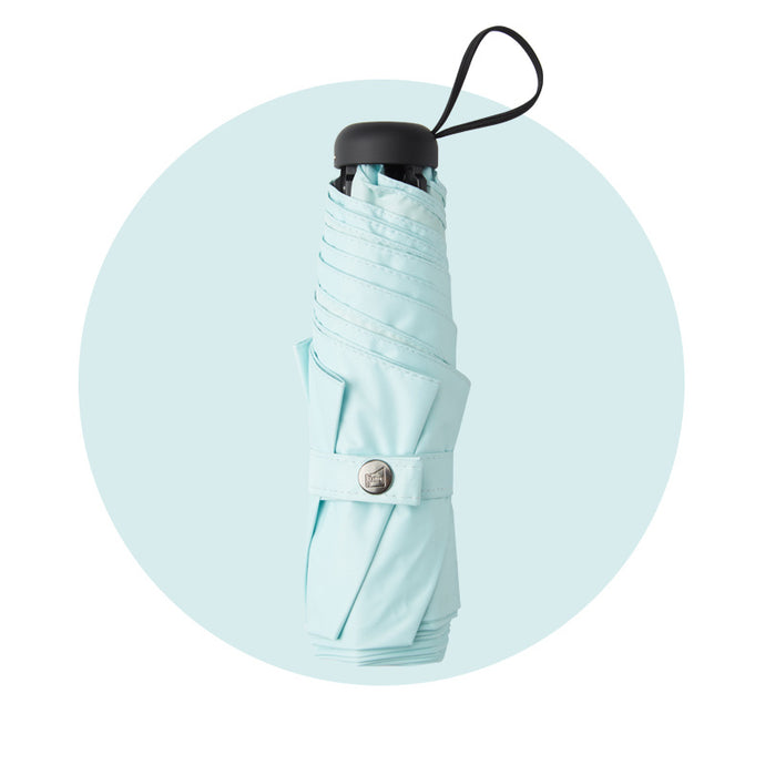 Boy Umbrellas By3092系列採用新升級柔軟薄傘布：280T高密度防潑水降溫布，配以鋁合金輕盈傘架、6K玻纖傘骨，輕巧又方便。強效防UV塗層，同時帶來無與倫比的防曬及遮光隔熱效果。